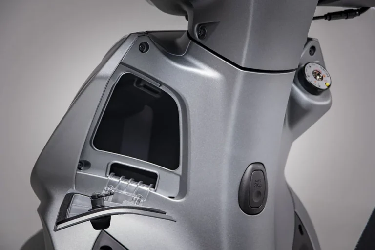 Kymco-PeopleS125-Detail-9